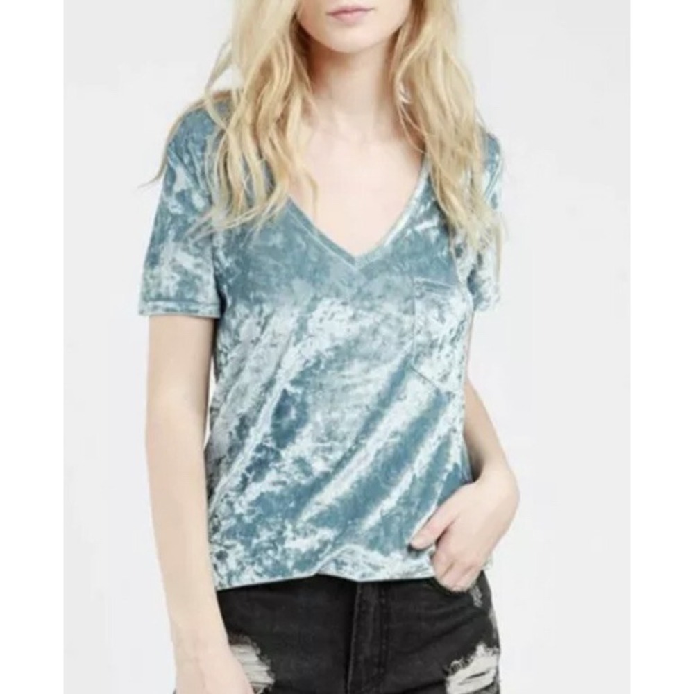 POL Velvet Feel V Neck Top Crushed Blue Short Sleeve Pocket Tee Small S